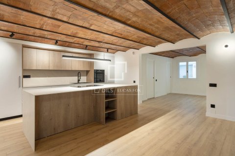 2 bedrooms apartment for sale in Barcelona, Catalonia, Spain № 4055 - photo 13