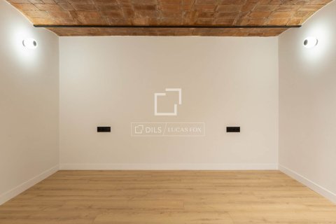 2 bedrooms apartment for sale in Barcelona, Catalonia, Spain № 4055 - photo 18