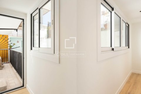 2 bedrooms apartment for sale in Barcelona, Catalonia, Spain № 4055 - photo 27