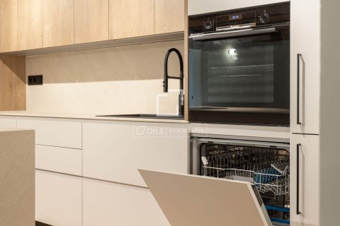 2 bedrooms apartment for sale in Barcelona, Catalonia, Spain № 4055 - photo 9