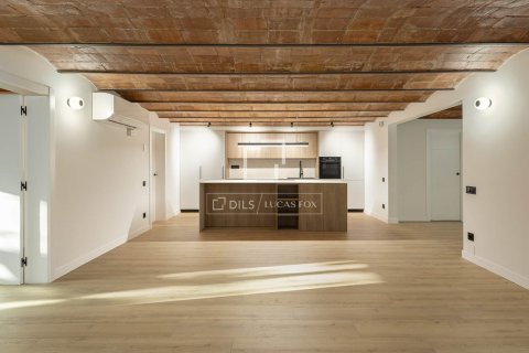 2 bedrooms apartment for sale in Barcelona, Catalonia, Spain № 4055 - photo 5