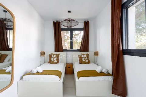 Villa de 7 dormitorios en venta en Arenys de Munt, Barcelona, Cataluña, Spain № 4057 - foto 21