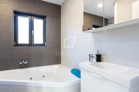 Villa de 7 dormitorios en venta en Arenys de Munt, Barcelona, Cataluña, Spain № 4057 - foto 28