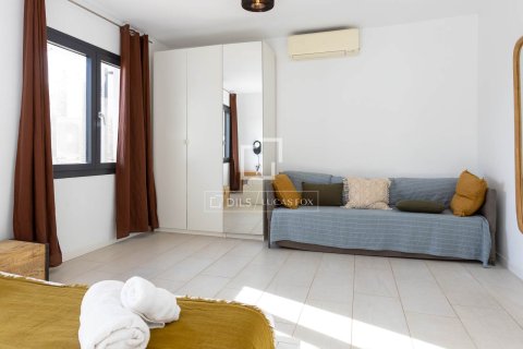 Villa de 7 dormitorios en venta en Arenys de Munt, Barcelona, Cataluña, Spain № 4057 - foto 17