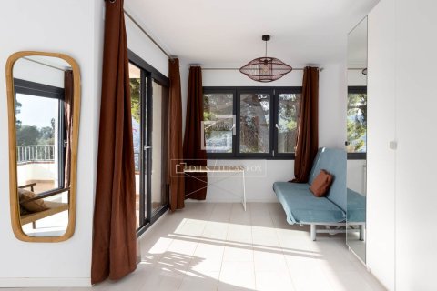Villa de 7 dormitorios en venta en Arenys de Munt, Barcelona, Cataluña, Spain № 4057 - foto 19