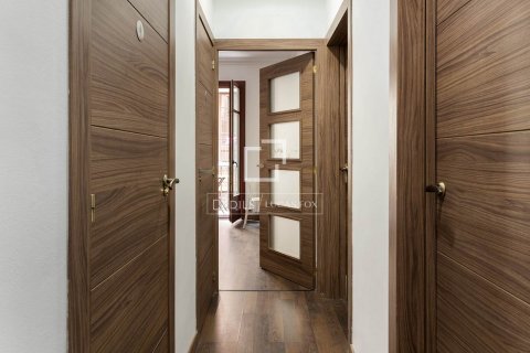 4 bedrooms apartment for sale in Barcelona, Catalonia, Spain № 4056 - photo 19
