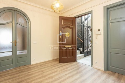 4 bedrooms apartment for sale in Barcelona, Catalonia, Spain № 6261 - photo 23