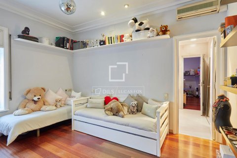 Apartamento de 6 dormitorios en venta en Barcelona, Cataluña, Spain № 6265 - foto 27
