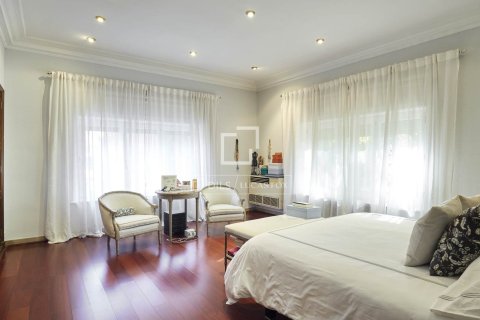 Apartamento de 6 dormitorios en venta en Barcelona, Cataluña, Spain № 6265 - foto 15
