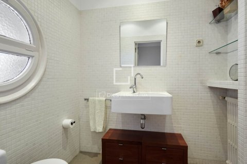 Apartamento de 6 dormitorios en venta en Barcelona, Cataluña, Spain № 6265 - foto 22
