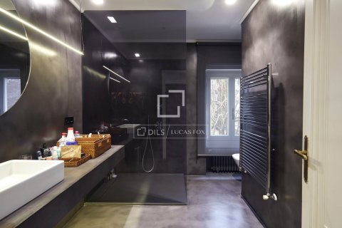 Apartamento de 6 dormitorios en venta en Barcelona, Cataluña, Spain № 6265 - foto 13