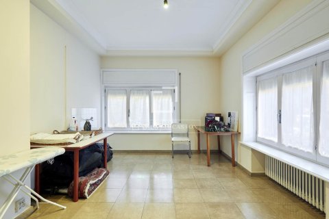 Apartamento de 6 dormitorios en venta en Barcelona, Cataluña, Spain № 6265 - foto 17