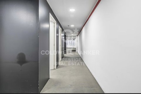 Propiedad comercial en venta en Barcelona, Cataluña, Spain № 5722 - foto 19