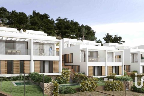 Casa adosada de 3 dormitorios en venta en Begur, Gerona, Cataluña, Spain № 4932 - foto 18