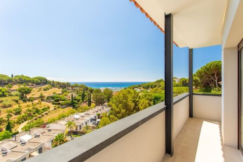 Сasa de 4 dormitorios en venta en Arenys de Mar, Barcelona, Cataluña, Spain № 1341 - foto 4