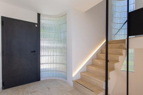 Сasa de 4 dormitorios en venta en Arenys de Mar, Barcelona, Cataluña, Spain № 1341 - foto 8
