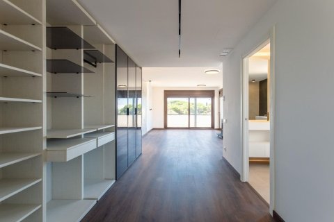 Сasa de 4 dormitorios en venta en Arenys de Mar, Barcelona, Cataluña, Spain № 1341 - foto 27