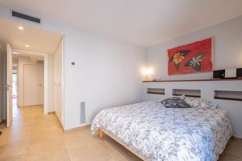 Сasa de 6 dormitorios en venta en Begur, Gerona, Cataluña, Spain № 1345 - foto 27