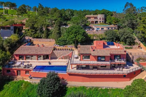 Сasa de 6 dormitorios en venta en Begur, Gerona, Cataluña, Spain № 1345 - foto 3