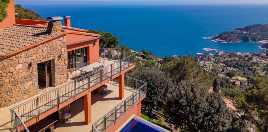 Сasa de 6 dormitorios en venta en Begur, Gerona, Cataluña, Spain № 1345