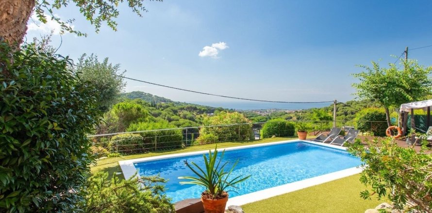 4 bedrooms house for sale in Alella, Barcelona, Catalonia, Spain № 1343