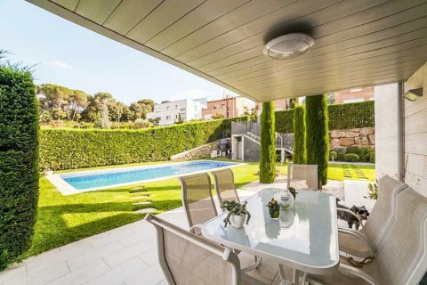 Сasa de 5 dormitorios en venta en Vallromanes, Barcelona, Cataluña, Spain № 1344