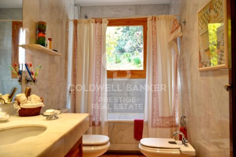 Сasa de 4 dormitorios en venta en Castellví de Rosanes, Barcelona, Cataluña, Spain № 5793 - foto 16