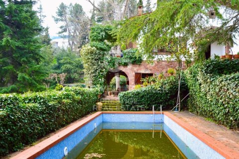 Сasa de 4 dormitorios en venta en Castellví de Rosanes, Barcelona, Cataluña, Spain № 5793 - foto 23