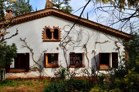 Сasa de 4 dormitorios en venta en Castellví de Rosanes, Barcelona, Cataluña, Spain № 5793 - foto 24