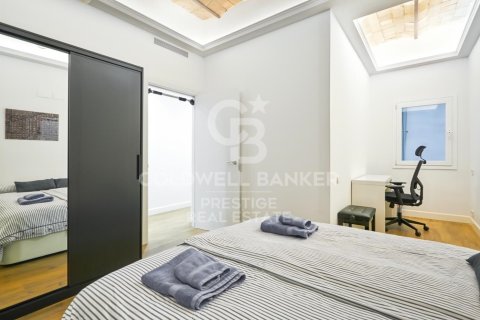 Apartamento de 3 dormitorios en venta en Barcelona, Cataluña, Spain № 5795 - foto 9