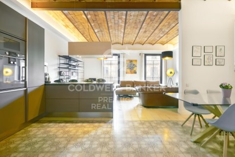 Apartamento de 3 dormitorios en venta en Barcelona, Cataluña, Spain № 5795 - foto 4