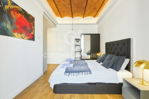 Apartamento de 3 dormitorios en venta en Barcelona, Cataluña, Spain № 5795 - foto 6