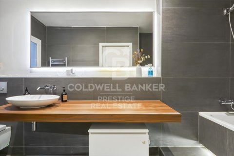 Apartamento de 3 dormitorios en venta en Barcelona, Cataluña, Spain № 5795 - foto 11