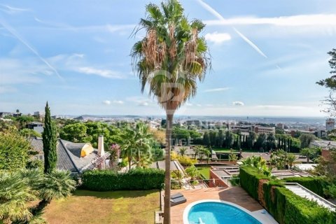 Сasa de 4 dormitorios en venta en Esplugues de Llobregat, Barcelona, Cataluña, Spain № 5791