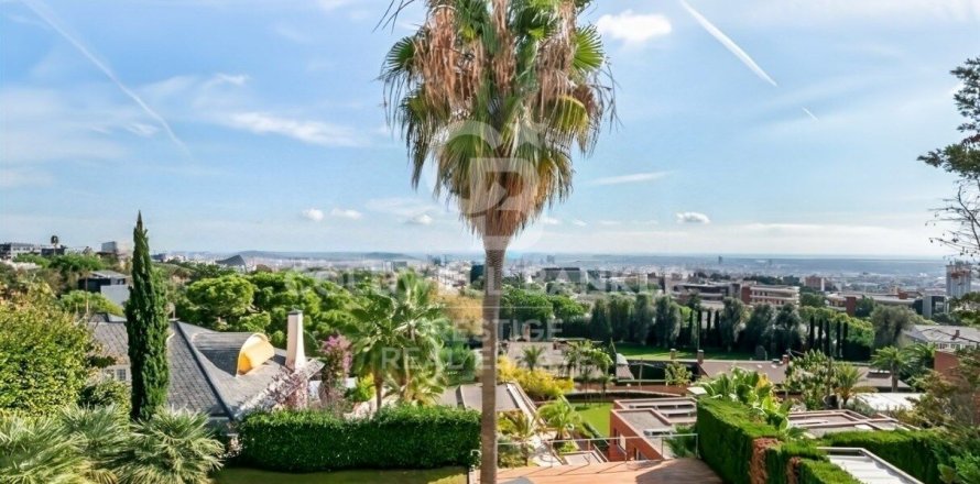 Сasa de 4 dormitorios en venta en Esplugues de Llobregat, Barcelona, Cataluña, Spain № 5791