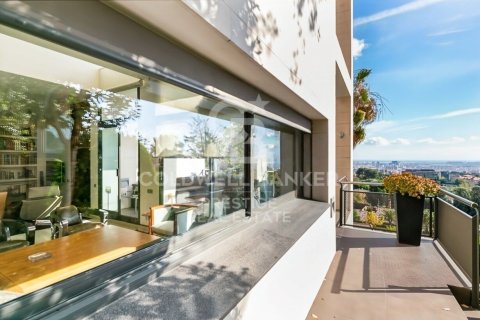Сasa de 4 dormitorios en venta en Esplugues de Llobregat, Barcelona, Cataluña, Spain № 5791 - foto 21