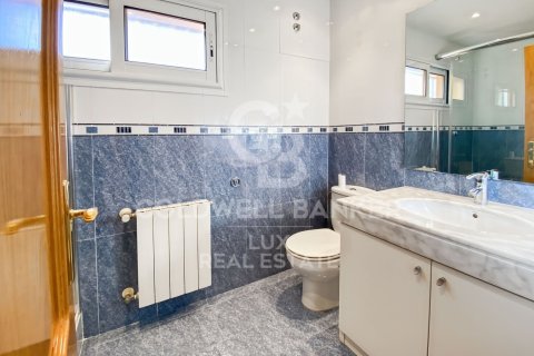 Сasa de 4 dormitorios en venta en Vilamalla, Gerona, Cataluña, Spain № 5792 - foto 21