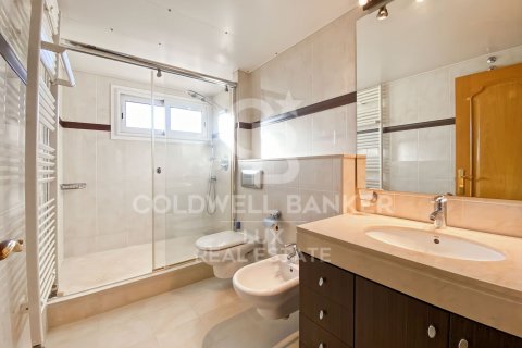 Сasa de 4 dormitorios en venta en Vilamalla, Gerona, Cataluña, Spain № 5792 - foto 17