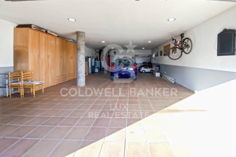 Сasa de 4 dormitorios en venta en Vilamalla, Gerona, Cataluña, Spain № 5792 - foto 10