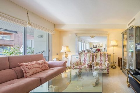 4 bedrooms apartment for sale in Sitges, Barcelona, Catalonia, Spain № 7102 - photo 4