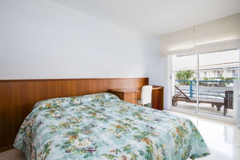 4 bedrooms apartment for sale in Sitges, Barcelona, Catalonia, Spain № 7102 - photo 17