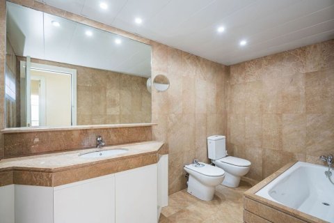 4 bedrooms apartment for sale in Sitges, Barcelona, Catalonia, Spain № 7102 - photo 19