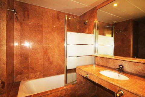 Купить квартиру в Ситжес, Испания с 4 комнаты, 169м², № 7103 - фото 15