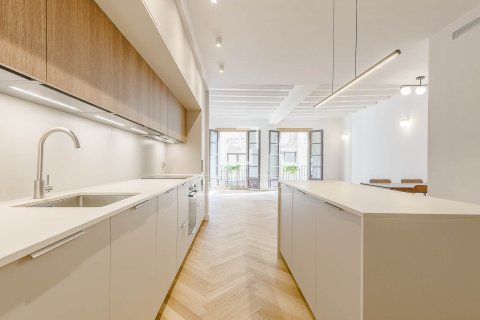 Apartamento de 3 dormitorios en venta en Barcelona, Cataluña, Spain № 6537 - foto 26