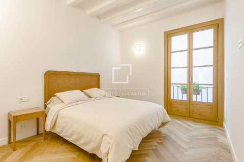 Apartamento de 3 dormitorios en venta en Barcelona, Cataluña, Spain № 6537 - foto 12