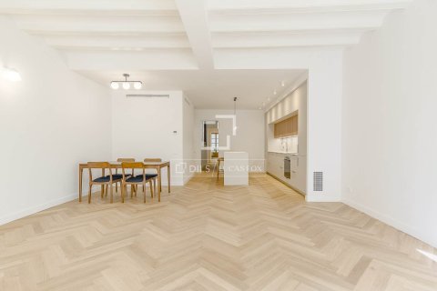 Apartamento de 3 dormitorios en venta en Barcelona, Cataluña, Spain № 6537 - foto 7