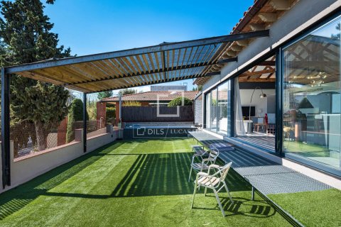 Villa de 14 dormitorios en venta en Bellaterra, Barcelona, Cataluña, Spain № 6538 - foto 2