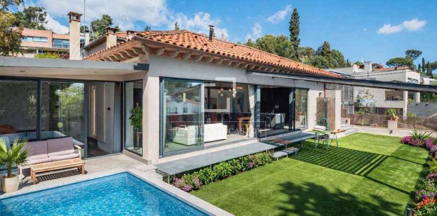 Villa de 14 dormitorios en venta en Bellaterra, Barcelona, Cataluña, Spain № 6538