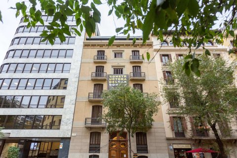 Apartamento de 3 dormitorios en venta en Barcelona, Cataluña, Spain № 1707 - foto 14