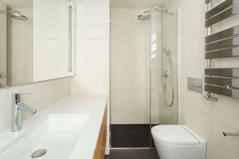 Apartamento de 3 dormitorios en venta en Barcelona, Cataluña, Spain № 1707 - foto 5